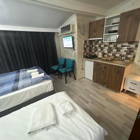 Istiklal Hostel Istanbul Bagian luar foto
